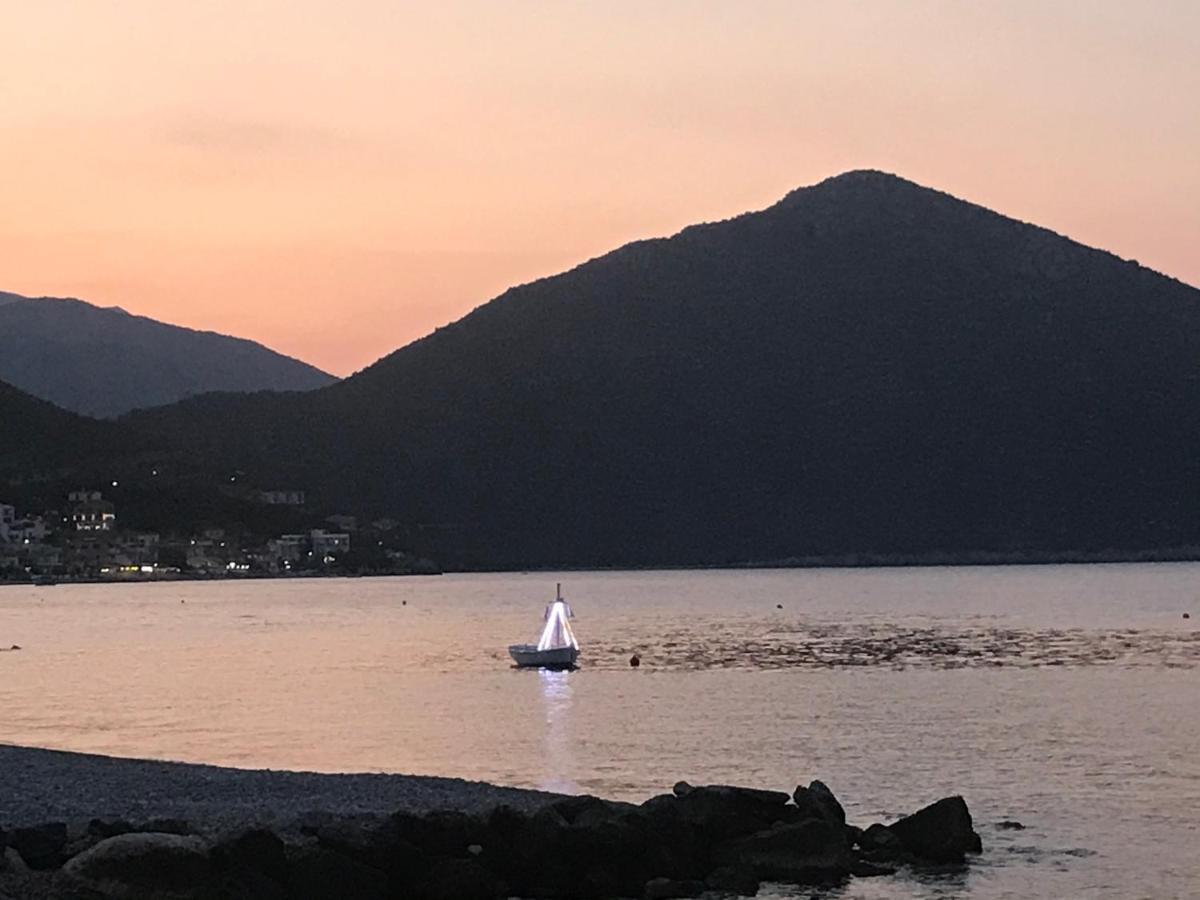 Maison Charme Avec Piscine Privee, Pres De La Mer A Sappounakeika, Tyros Sapounakeika Eksteriør billede