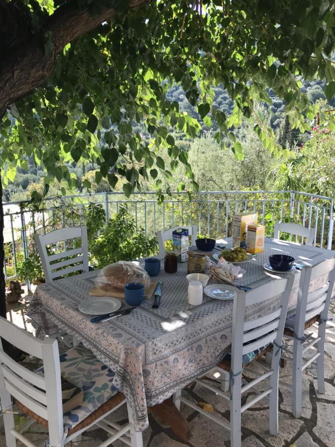 Maison Charme Avec Piscine Privee, Pres De La Mer A Sappounakeika, Tyros Sapounakeika Eksteriør billede